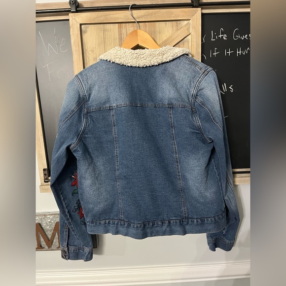 Jean Jacket - Picture 5 of 6